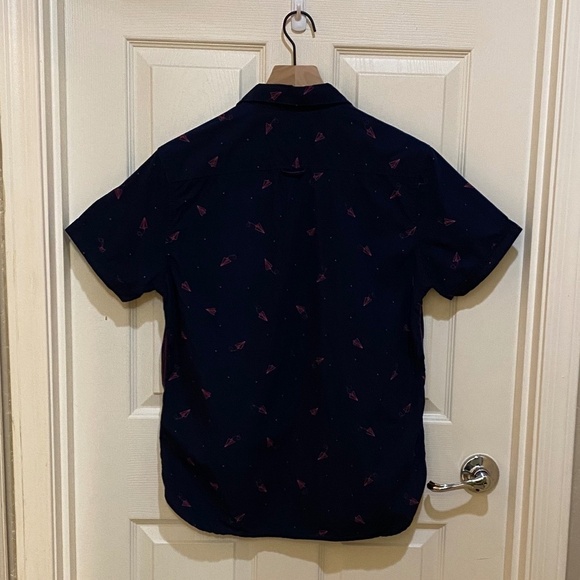 Cactus Man-Men's Short Sleeve Button‎ Down-Slim Fit-Navy Blue/Pink Airplanes- S - Picture 2 of 8